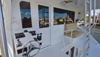VIKING 72 CARY ON -  Cockpit
